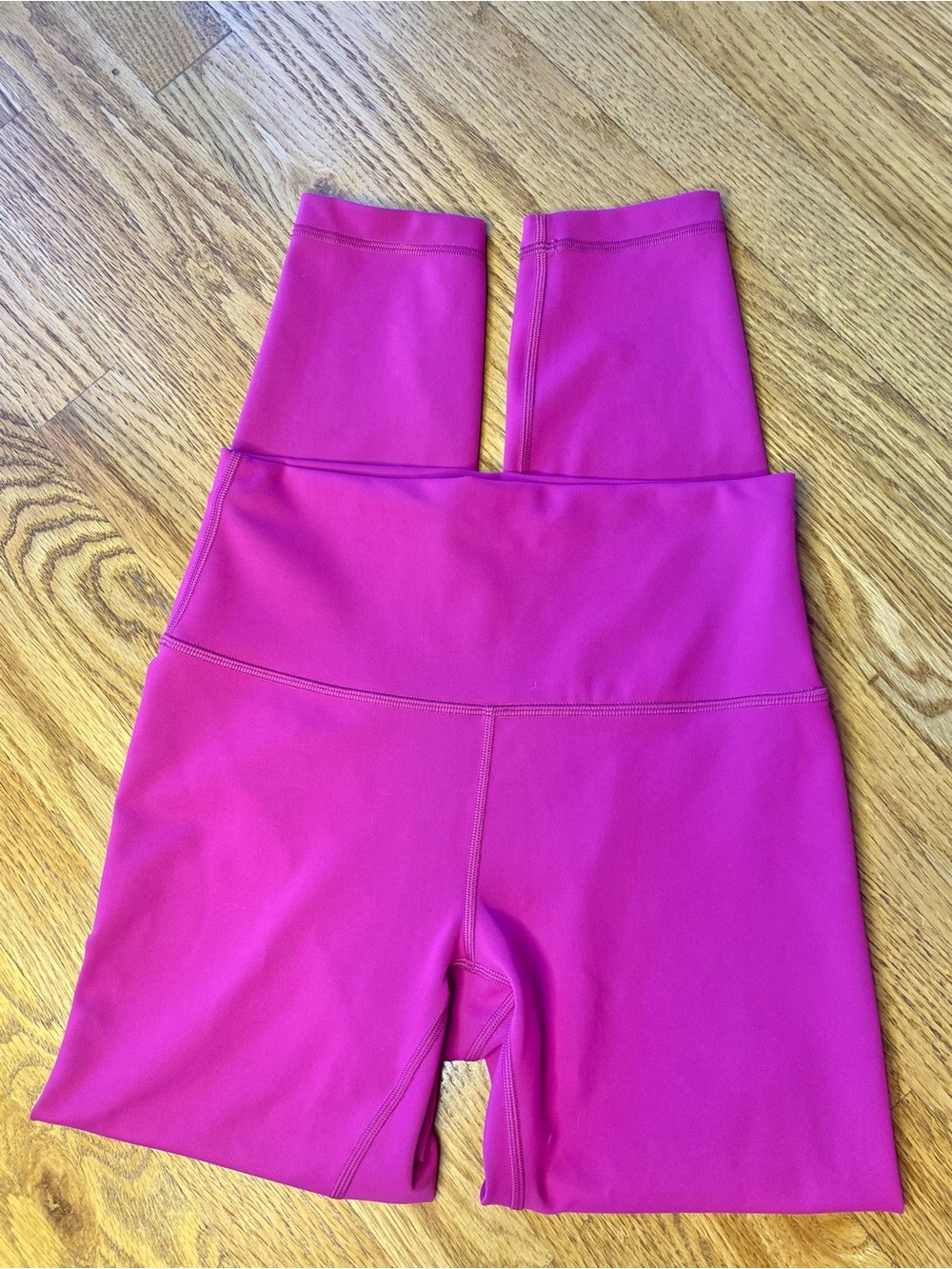 Lululemon Wunder Train High-Rise Tight 25" | size 6 | Ripened Raspberry - Picture 4 of 8